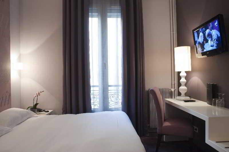 尚贝朗莫嘉娜酒店 巴黎 客房 照片